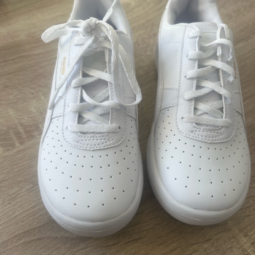 Puma White Sneakers Perforated Low-Top Design